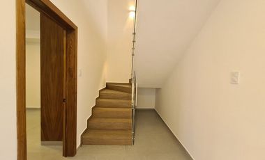 Casa en RENTA en LOMAS DE LA RIOJA