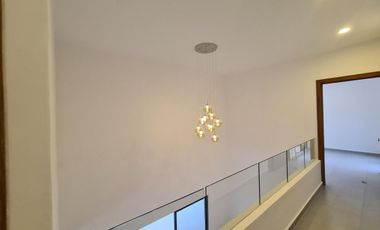 Casa en RENTA en LOMAS DE LA RIOJA