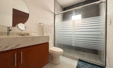 Casa en Venta recámara planta baja Lomas del Dorado