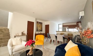 Casa en Venta recámara planta baja Lomas del Dorado