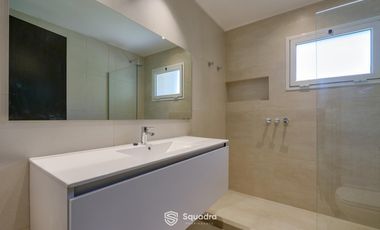 VENTA | ALQUILER - Casa 3 dormitorios, quincho y parrillero  - Kentucky Club de Campo, Funes.