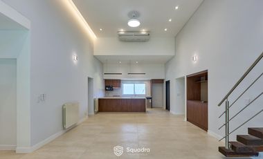 VENTA | ALQUILER - Casa 3 dormitorios, quincho y parrillero  - Kentucky Club de Campo, Funes.