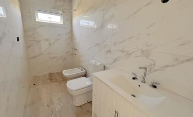 Casa a estrenar en Planta Baja