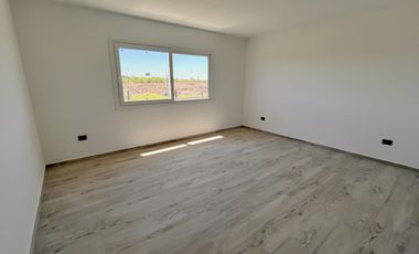 Casa a estrenar en Planta Baja