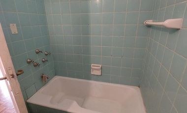 Departamento de 2 ambientes en alquiler, en Acassuso.