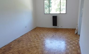 Departamento de 2 ambientes en alquiler, en Acassuso.