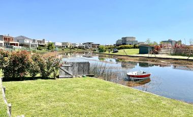 ALQUILER, CASA, PUERTOS DEL LAGO, BARRIO VISTAS, LOTE al 100