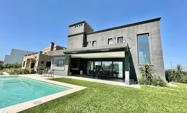 ALQUILER, CASA, PUERTOS DEL LAGO, BARRIO VISTAS, LOTE al 100