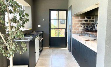 ALQUILER, CASA, PUERTOS DEL LAGO, BARRIO VISTAS, LOTE al 100