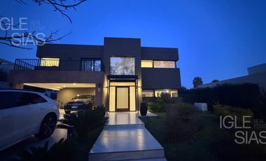 Casa en venta y alquiler en Albanueva, Rincón de Milberg ,Tigre