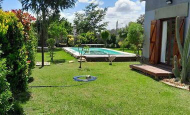 Chalet 5 ambientes con piscina sobre lote de 770 m² – Sierra de los Padres