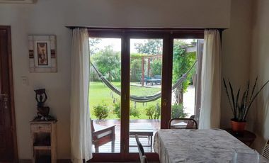 Chalet 5 ambientes con piscina sobre lote de 770 m² – Sierra de los Padres