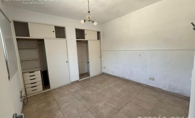 Alquiler departamento 2 ambientes en alquiler en San Fernando con terraza amplia y sin expensas