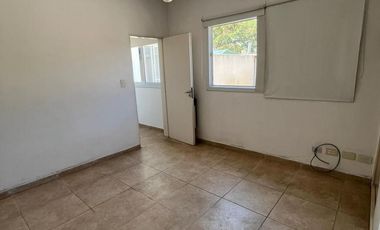 Alquiler departamento 2 ambientes en alquiler en San Fernando con terraza amplia y sin expensas