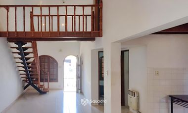 VENTA | PERMUTA - Casa de 3 dormitorios con cochera, patio, parrillero y pileta - Gálvez.