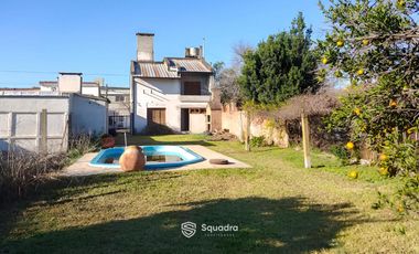 VENTA | PERMUTA - Casa de 3 dormitorios con cochera, patio, parrillero y pileta - Gálvez.