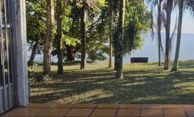 Casa frente al río Paraná en Santa Tecla, Corrientes