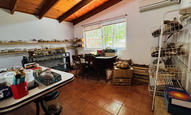 Casa con Quincho, Depto y Piscina Colón Entre Ríos