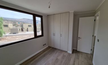 ARRIENDO EXCLUSIVO CONDOMINIO SANTA ELENA CHICUREO