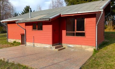 ARRIENDO CASA CAMINO A PUMALAL