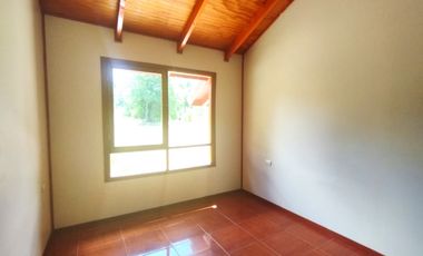 ARRIENDO CASA CAMINO A PUMALAL