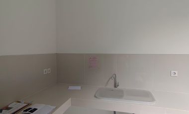 Sewa Rumah Baru Siap Huni di District 9 Citraland Utama