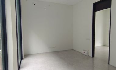 Sewa Rumah Baru Siap Huni di District 9 Citraland Utama