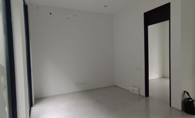 Sewa Rumah Baru Siap Huni di District 9 Citraland Utama