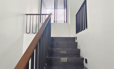 Sewa Rumah Baru Siap Huni di District 9 Citraland Utama