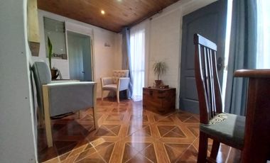 CASA 2 DORM 1 BAÑO A 5 MINUTOS DE LA PLAZA