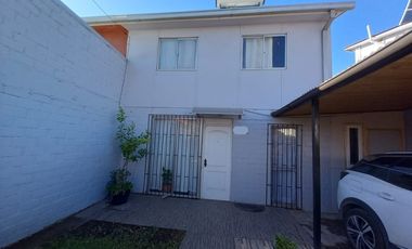 CASA 2 DORM 1 BAÑO A 5 MINUTOS DE LA PLAZA