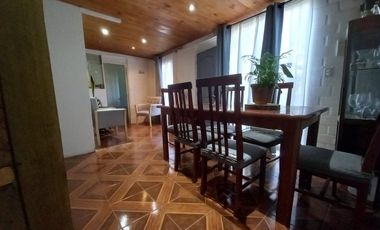 CASA 2 DORM 1 BAÑO A 5 MINUTOS DE LA PLAZA