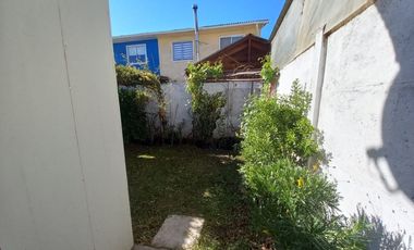 CASA 2 DORM 1 BAÑO A 5 MINUTOS DE LA PLAZA