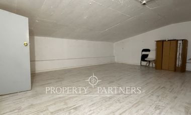 Oficina habilitada con insuperable ubicación en Nueva Costanera 0,45 UF x m2