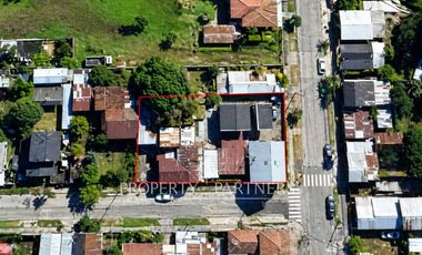 Propiedad en Venta con 3 Cabañas independientes | Excelente Ubicación.