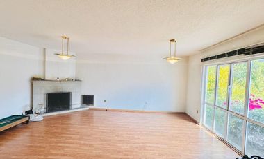 Casa en Venta en Lomas de las Palmas, Huixquilucan