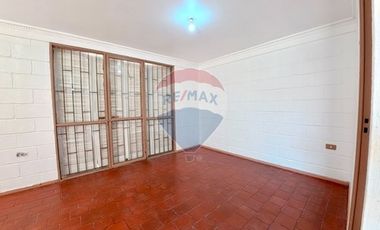 Casa 5d+3b en La Florida