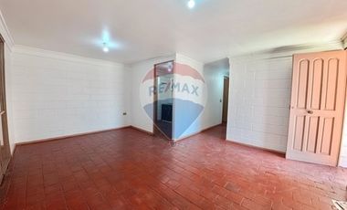 Casa 5d+3b en La Florida