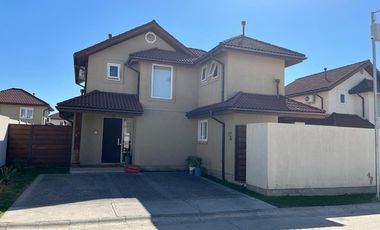 SE VENDE CASA CONDOMINO ESTANCIA LAS RASTRAS TALCA