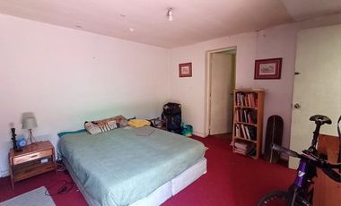 Excepcional casa en gran terreno/ Premio Nobel