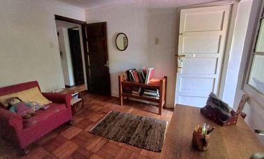 Excepcional casa en gran terreno/ Premio Nobel