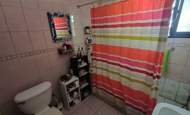 Excepcional casa en gran terreno/ Premio Nobel