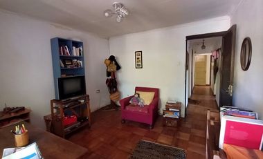 Excepcional casa en gran terreno/ Premio Nobel