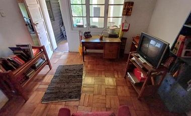 Excepcional casa en gran terreno/ Premio Nobel