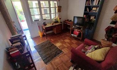 Excepcional casa en gran terreno/ Premio Nobel