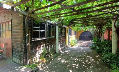 Excepcional casa en gran terreno/ Premio Nobel