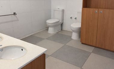 Venta Local Comercial de 206 Mts en Las Condes