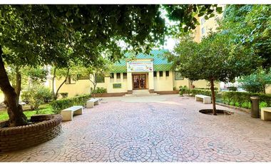 Venta Local Comercial de 206 Mts en Las Condes