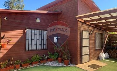 ACOGEDORA  CASA EN PICHILEMU