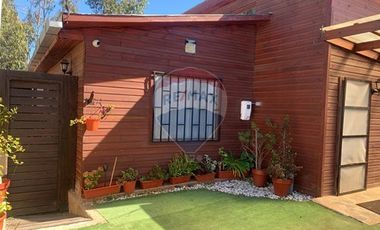 ACOGEDORA  CASA EN PICHILEMU